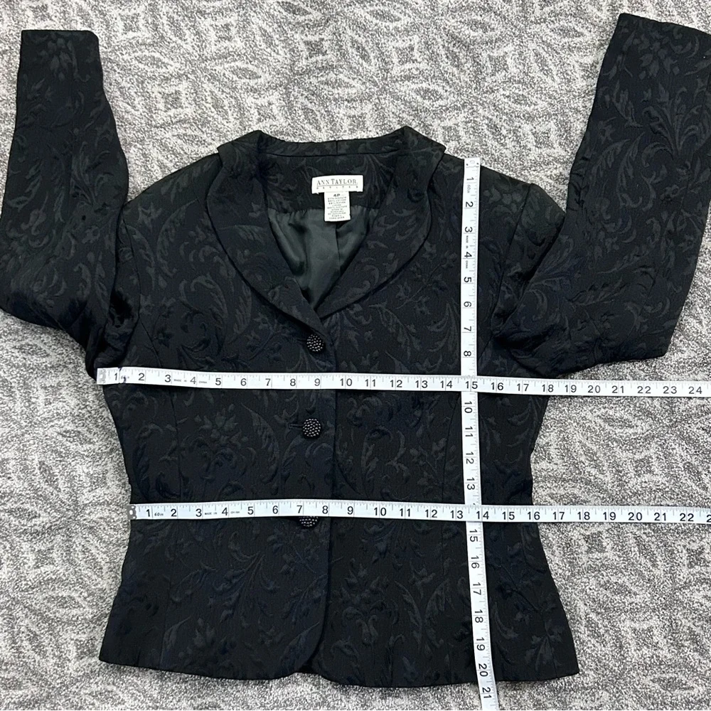 Ann Taylor Black Brocade Textured Fitted Blazer - Picture 7 of 10